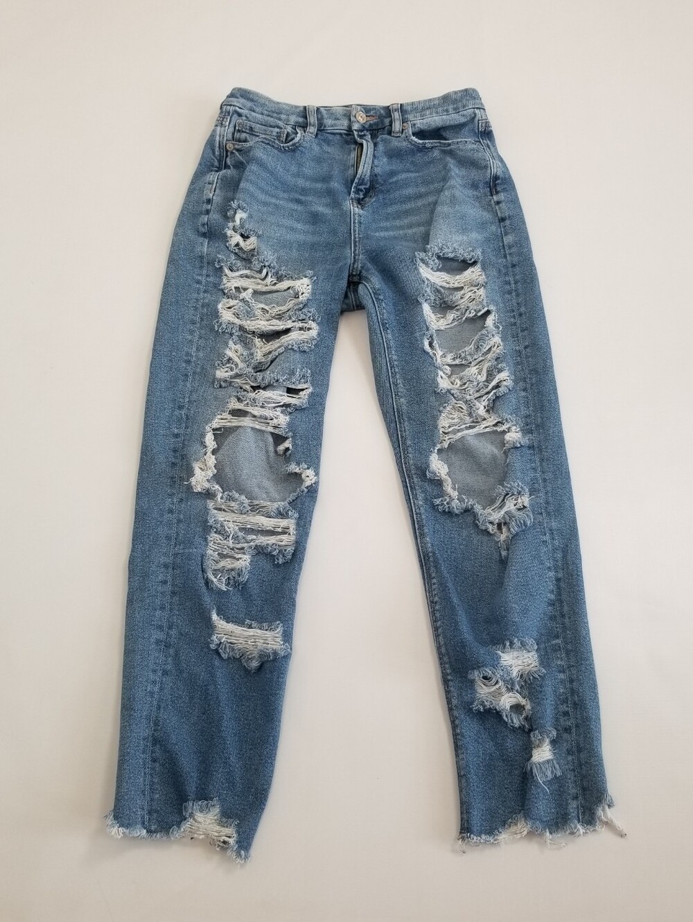 American Eagle Curvy Mom Jeans Size 4